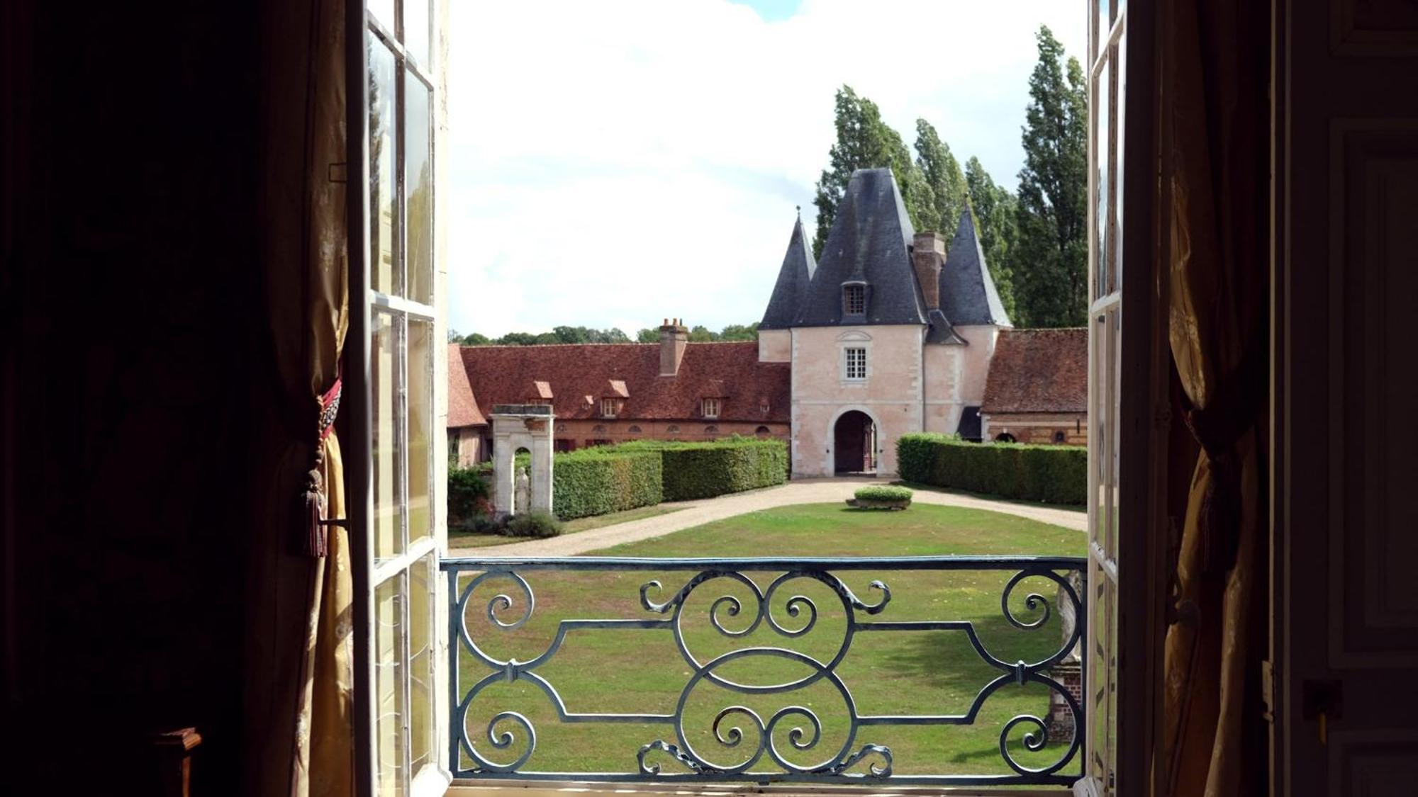 Le Chateau De Bonnemare - Bed And Breakfast Radepont Kültér fotó